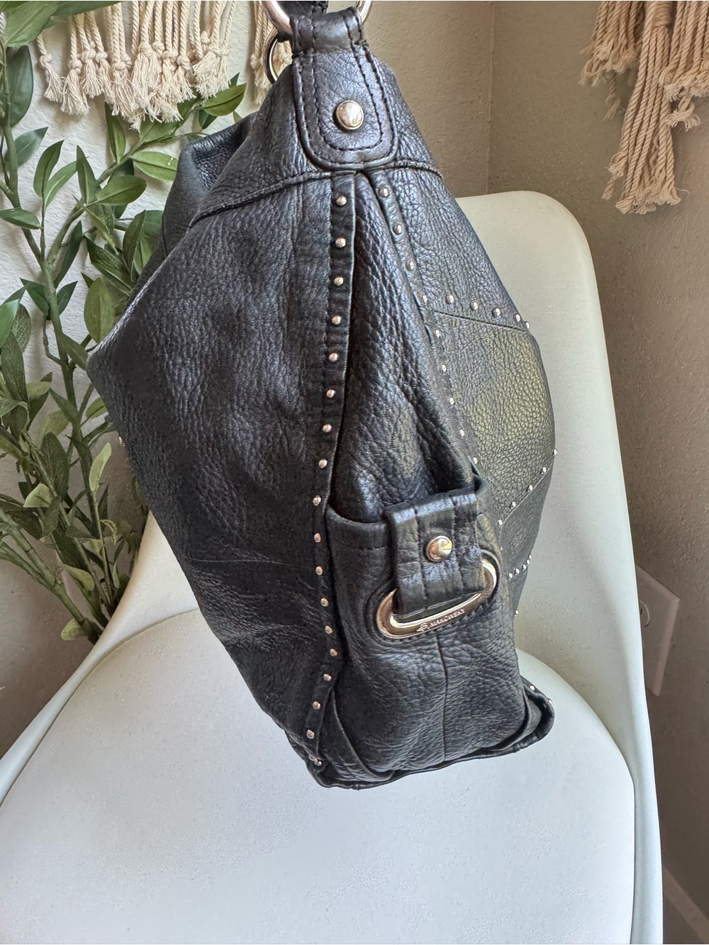 B. Makowsky Black Studded Pebbled Leather Hobo Bag Large Y2K Slouchy Shoulder - Picture 2 of 11